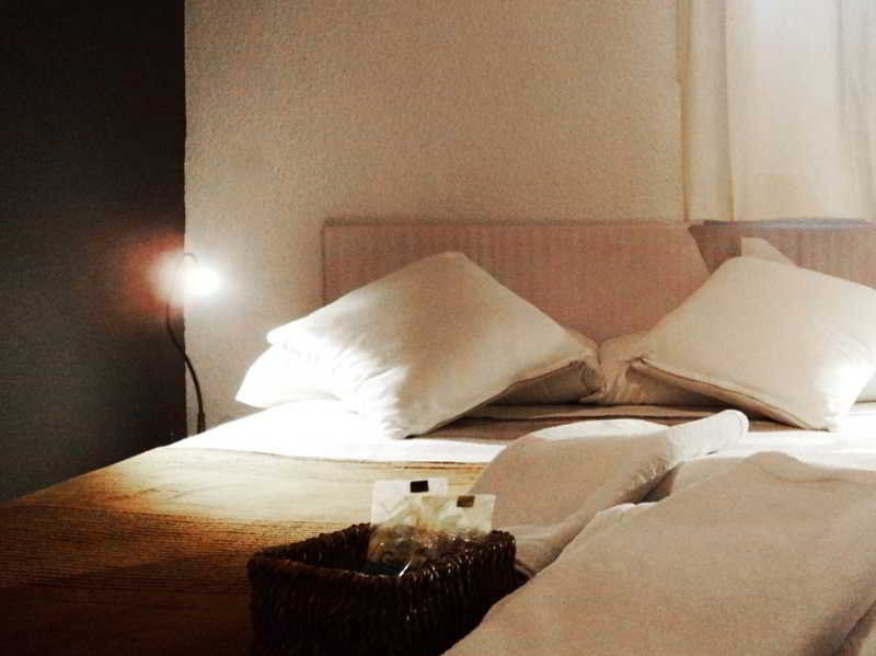 La Isla Hostal Barcelona Zewnętrze zdjęcie