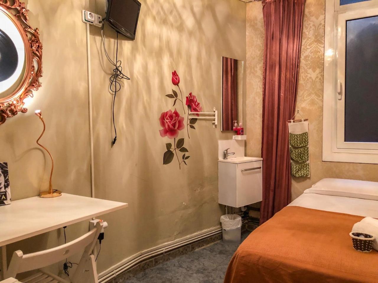 La Isla Hostal Barcelona Zewnętrze zdjęcie
