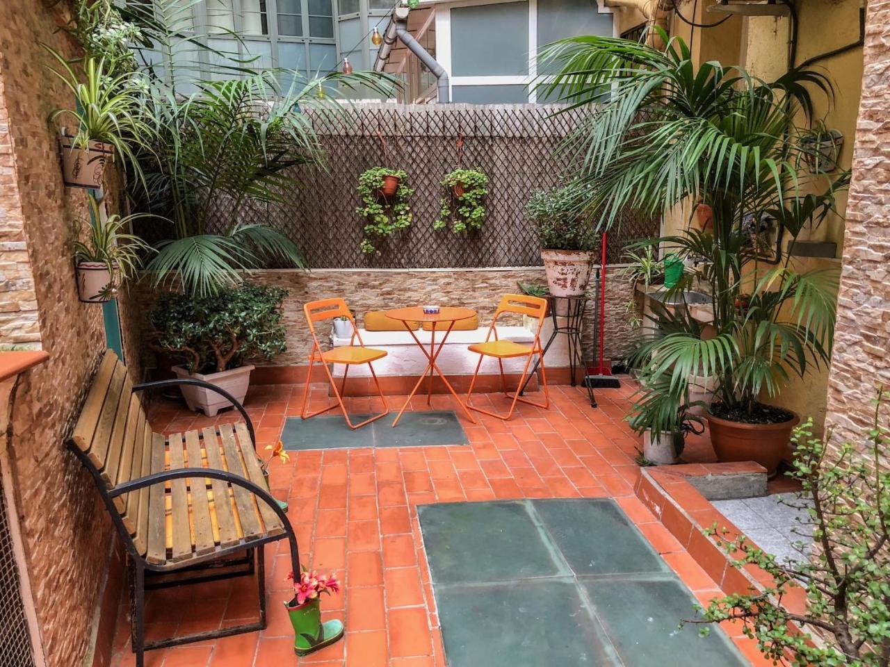 La Isla Hostal Barcelona Zewnętrze zdjęcie