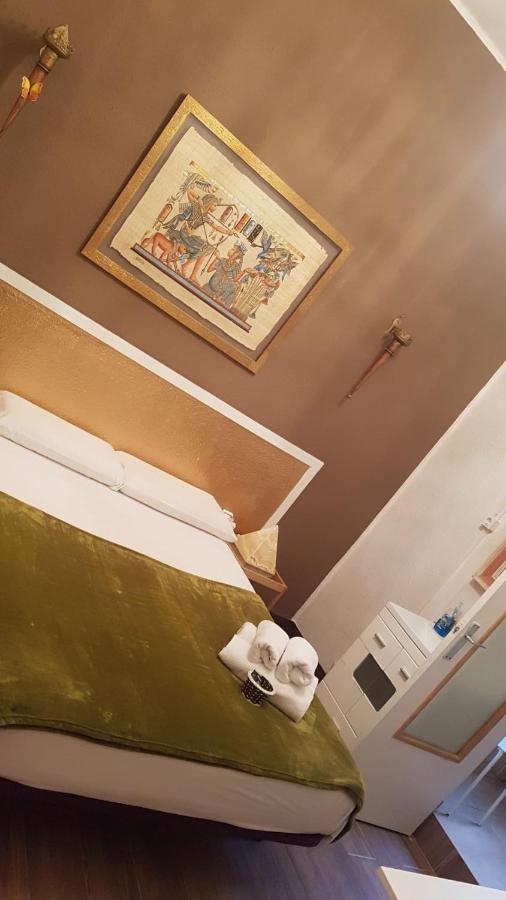 La Isla Hostal Barcelona Zewnętrze zdjęcie